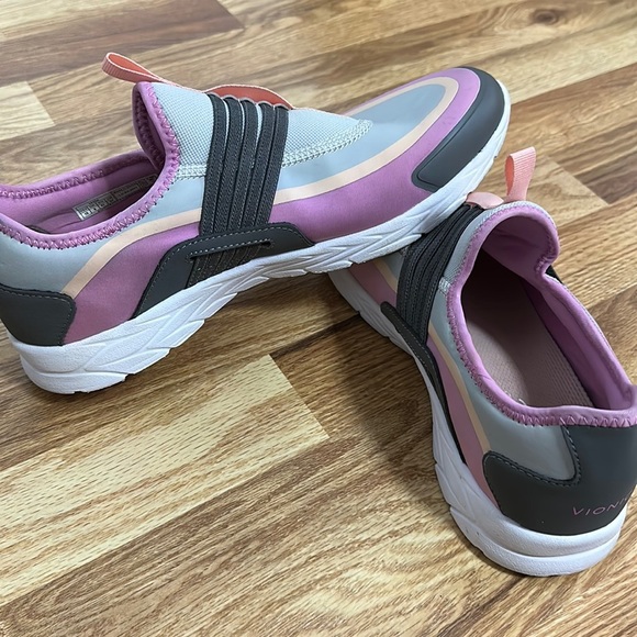 Vionic Shoes - Vionic Women's Brisk Vayda Slip-on Active Sneakers Size 10